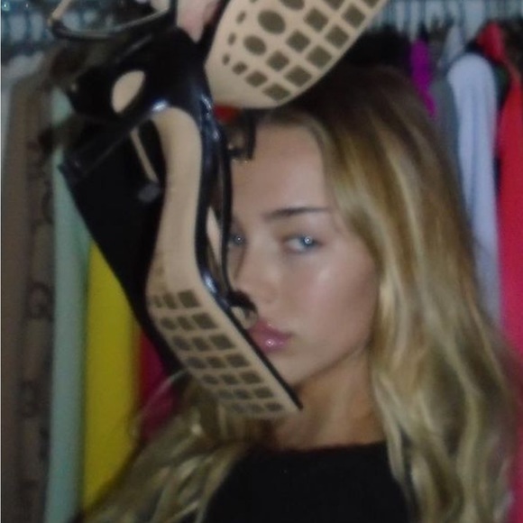 Bottega Veneta - Picture 2 of 8